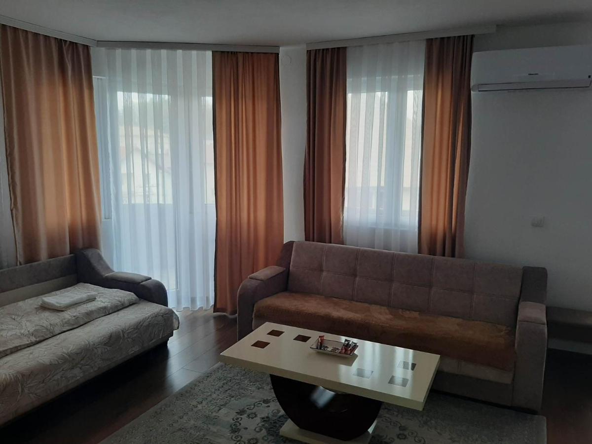 سينيتشا Apartmani Centar المظهر الخارجي الصورة