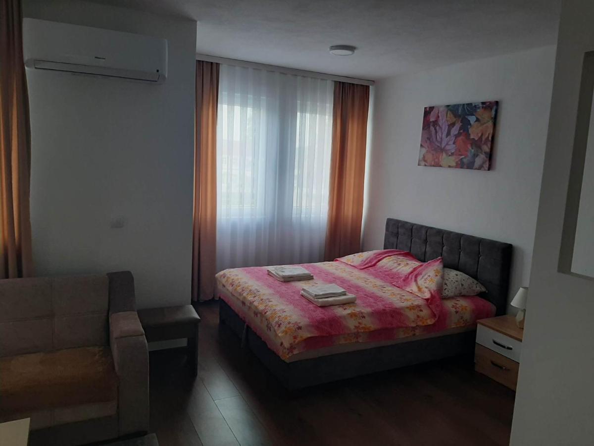 سينيتشا Apartmani Centar المظهر الخارجي الصورة