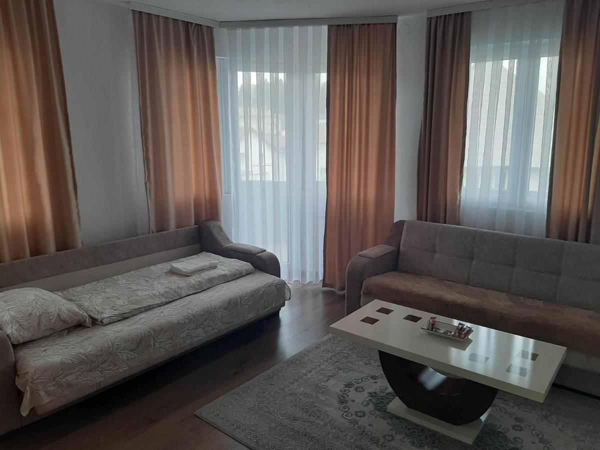 سينيتشا Apartmani Centar المظهر الخارجي الصورة